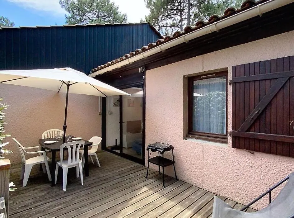 Residence Les Pins - Petite maison mitoyenne 2 chambres, 4 personnes à Lacanau océan, résidence les pins MAE-0381-1